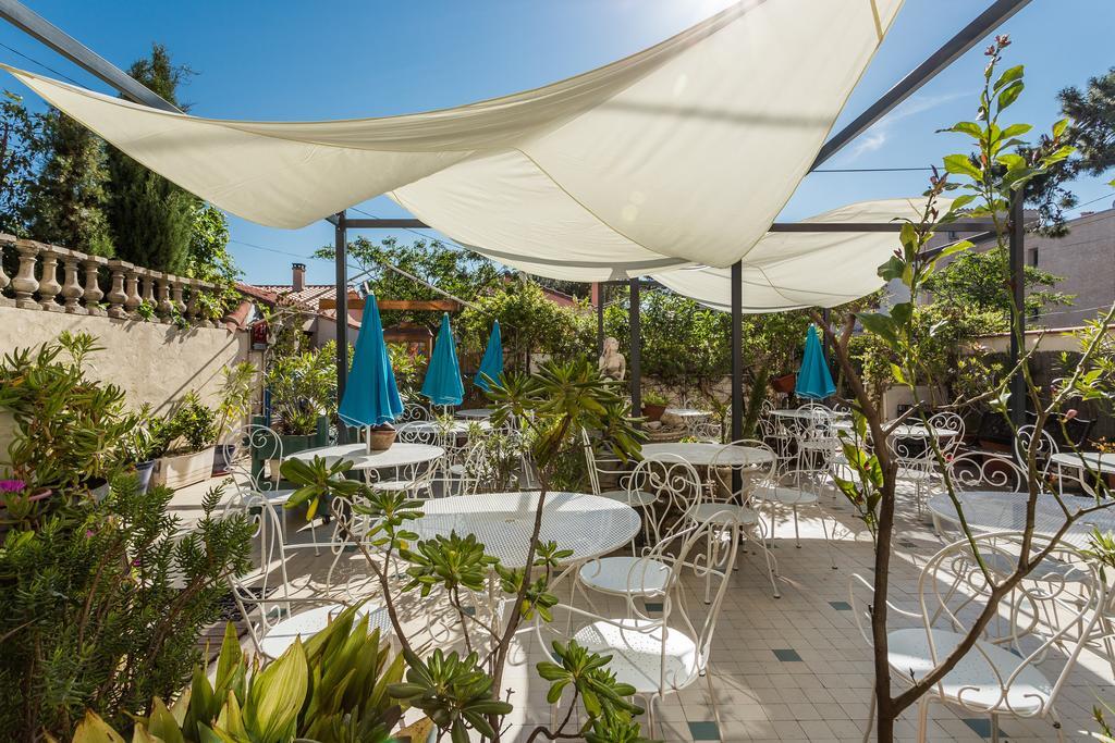 Hotel Restaurant - Villa Les Sirenes Argeles-sur-Mer Exterior photo