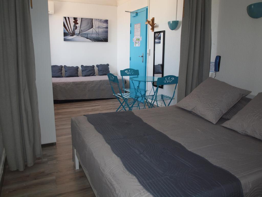 Hotel Restaurant - Villa Les Sirenes Argeles-sur-Mer Room photo